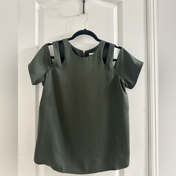 Cooper & Ella Classic Cold Shoulder Olive Green Top Gold Zipper Back Size Med - Picture 1 of 13